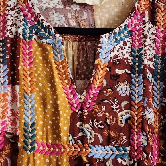 Savanna Jane longsleeve blouse - Picture 3 of 4